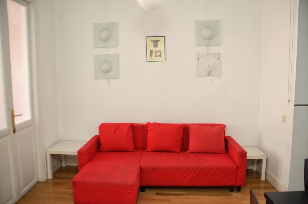 Apartamento Bailen Hotel 3*